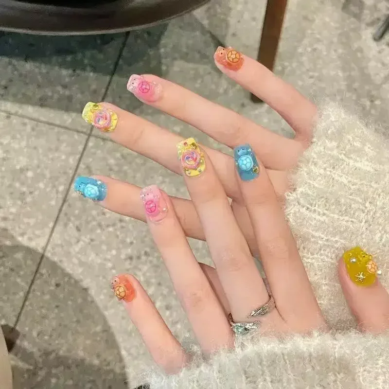 100 pezzi/ Ciondoli in resina  - Crafting Resin recensione e prezzo